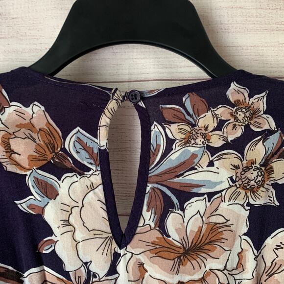 Band of Gypsies Dark Blue Floral Jumpsuit Butterfly Sleeve Elastic Waist Size XS - Picture 15 of 16